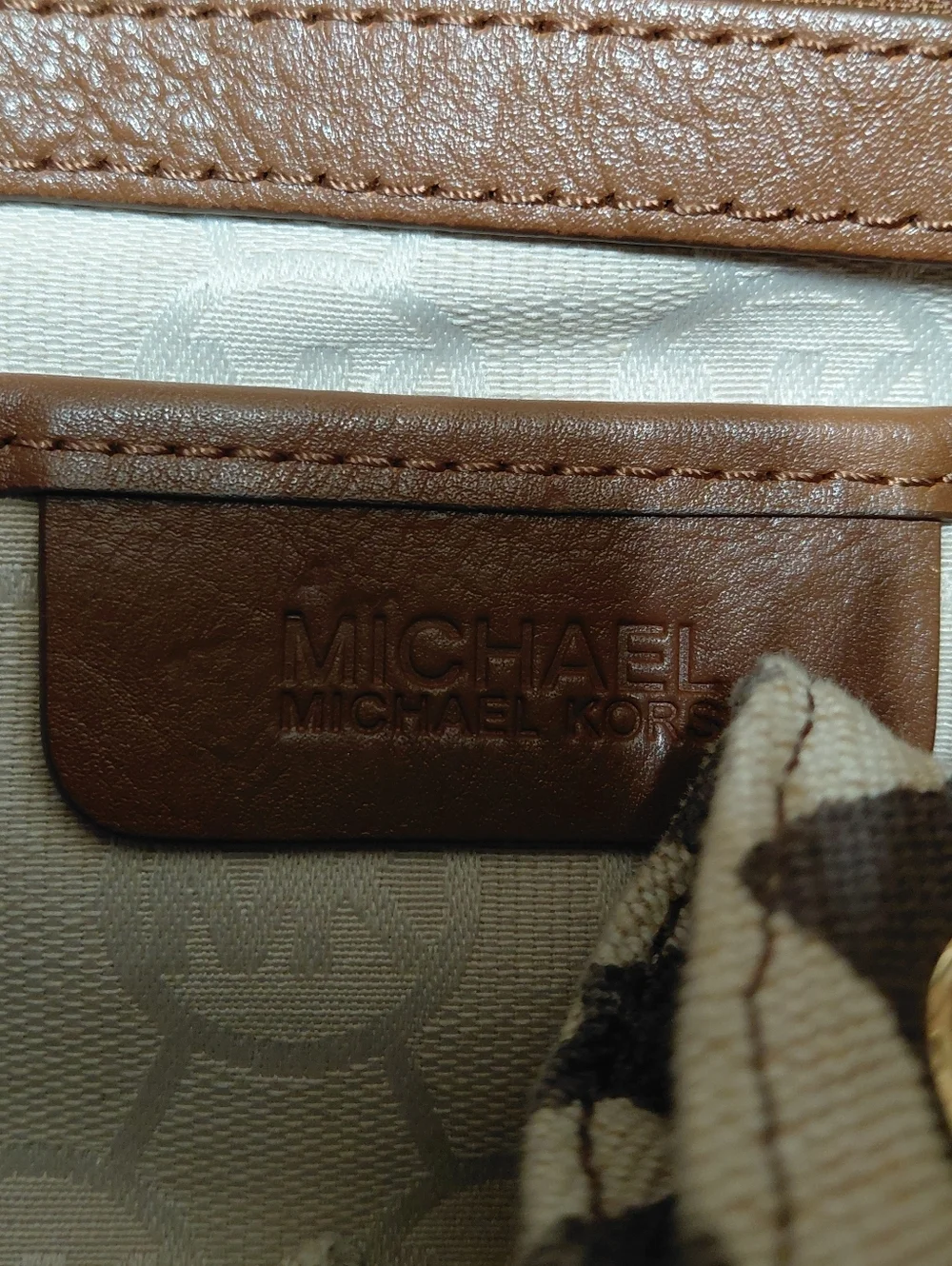 Michael Kors contrasting couple michael